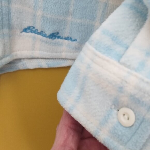 Eddie Bauer Long Sleeve Lightweight Plaid Button Up Soft Fleece Shacket L Preppy - Picture 3 of 7